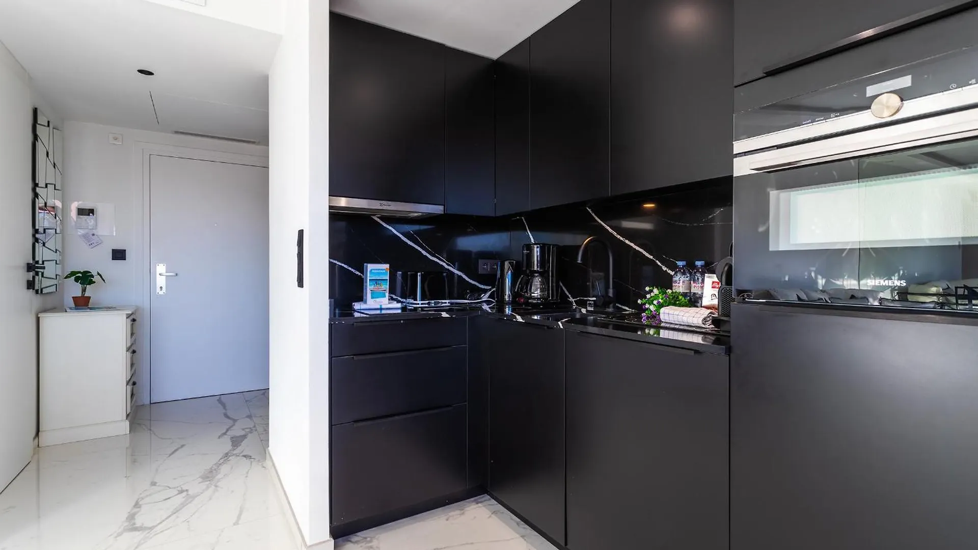 Residence Gray D'Albion Studio Del562 Cannes Francie